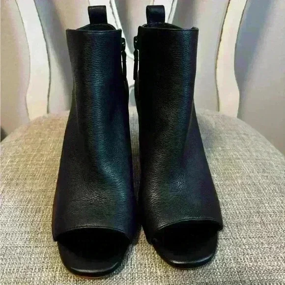 Cole Haan Chandra Booties Size 8B - Picture 3 of 8